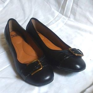Black leather flat 11M